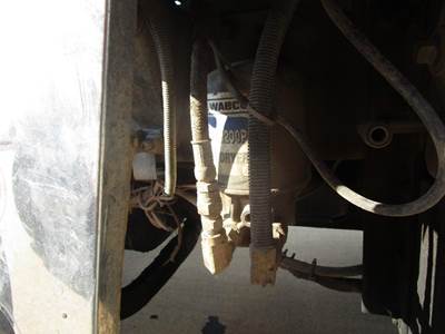 Bendix SYSTEM SAVER 1200 Air Dryer for a Peterbilt 379