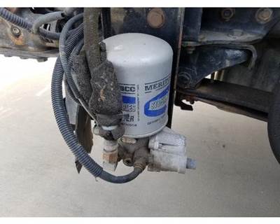 Bendix SYSTEM SAVER 1200 Air Dryer for a Freightliner CASCADIA 125