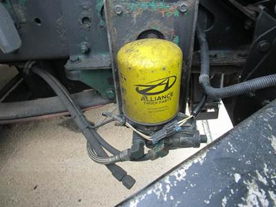 Wabco COLUMBIA 120 Air Dryer for a Freightliner COLUMBIA 120