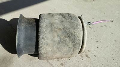 USED MCF AIR SPRING. P/N 1T15M-4