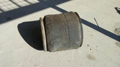 USED GOODYEAR AIR SPRING. P/N 566-24-3-038