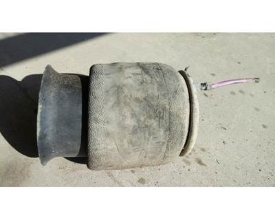 USED MCF AIR SPRING. P/N 1T15M-4