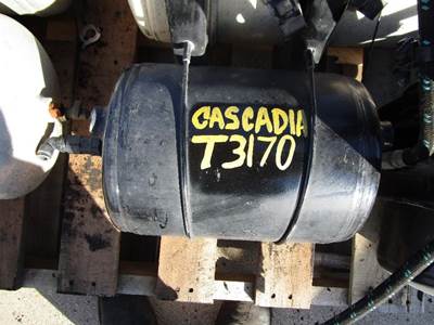 Freightliner Cascadia Air Tank