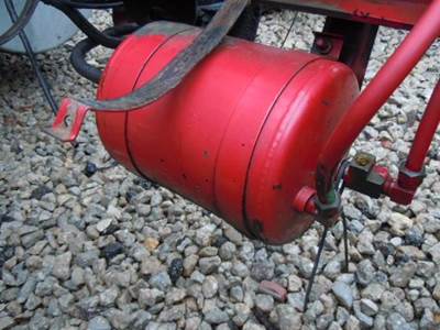 Freightliner FLD120 Air Tank