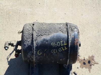 Freightliner FLD120 Air Tank