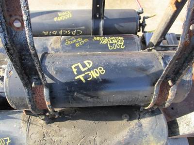 Freightliner FLD120 Air Tank