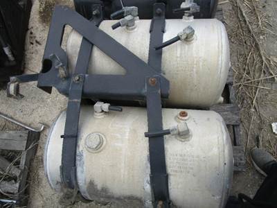 Mack Vision CX613 Air Tank