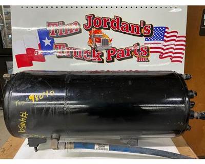 Paccar G86-1180-2608210B Air Tank for a Kenworth T680