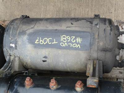 Volvo VNL Air Tank