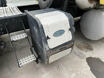 Carrier VNL Auxiliary Power Unit (APU) for a Volvo VNL