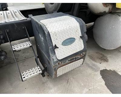 Carrier VNL Auxiliary Power Unit (APU) for a Volvo VNL