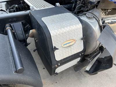 Kenworth T680 Auxiliary Power Unit (APU)