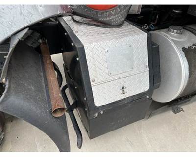 Thermo King T680 Auxiliary Power Unit (APU) for a Kenworth T680