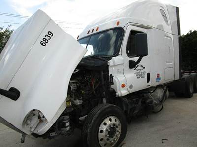 Freightliner Cascadia 125 Front Axle Assembly