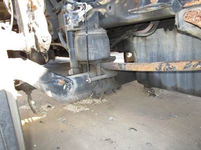 Freightliner Cascadia 125 Front Axle Assembly