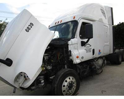 Freightliner Cascadia 125 Front Axle Assembly