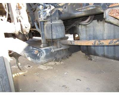 Freightliner Cascadia 125 Front Axle Assembly