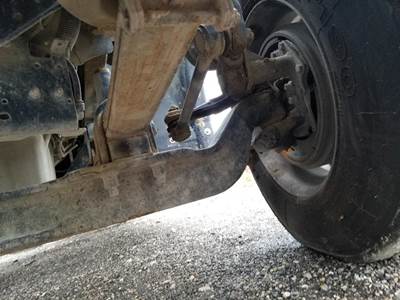 Freightliner Coronado 122 Front Axle Assembly for a Freightliner CORONADO 12