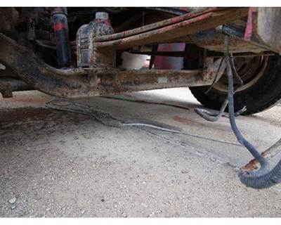 Mack Vision CX613 Front Axle Assembly for a Mack CX613 VISION
