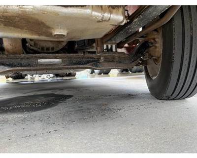 Peterbilt 377 Front Axle Assembly