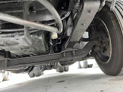 Volvo VNL Front Axle Assembly