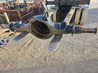 Eaton RS402 Front Axle Housing