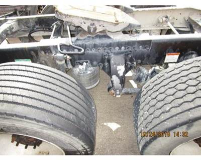 Rockwell RD20145 Front Axle Housing for a Freightliner CASCADIA 125