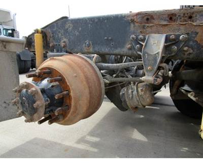 Rockwell RS23160 Front Axle Housing for a International 5900i