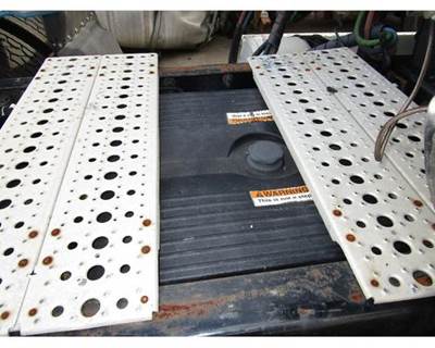 Freightliner Cascadia Battery Box for a Freightliner CASCADIA 125