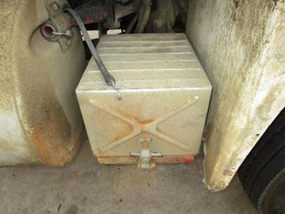 Mack RD688S Right Battery Box