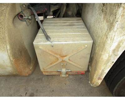 Mack RD688S Right Battery Box