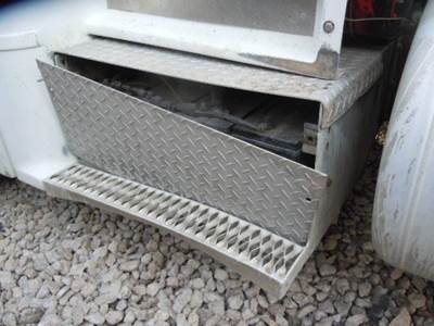 Peterbilt 377 Battery Box