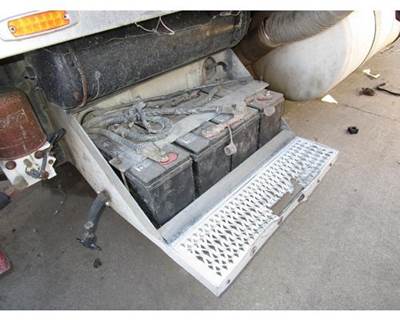 Peterbilt 379 Left Battery Box