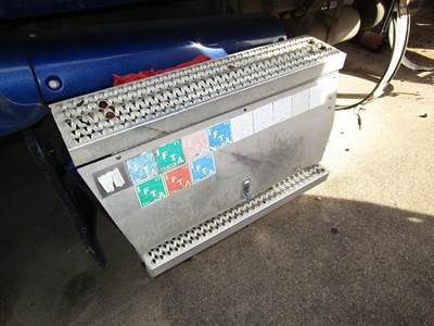 Peterbilt 387 Battery Box