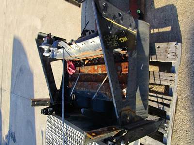 Volvo VNL Battery Box