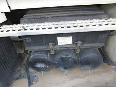 Volvo VNL Battery Box