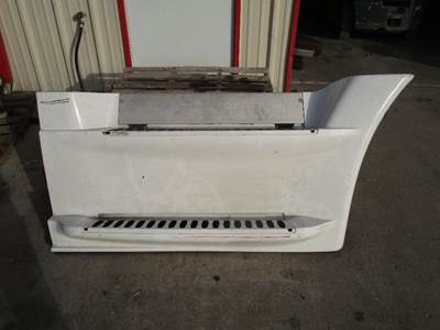 USED FREIGHTLINER PANEL