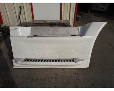 USED FREIGHTLINER PANEL