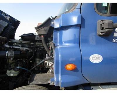 2009 Freightliner Cascadia 125 Left Front Cab Trim between Hood and Front Door with Light