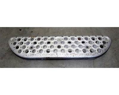 Used Kenworth T2000 Side Fairing Step