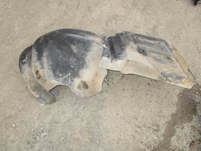 USED MACK GRANITE CV713 SPLASH GUARD/HOOD EXTENSION. PASSENGER SIDE