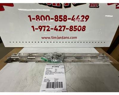 USED PETERBILT LEFT HAND DOOR HINGE. 357, 359, 362, 377, 378, 379. 2016605L,