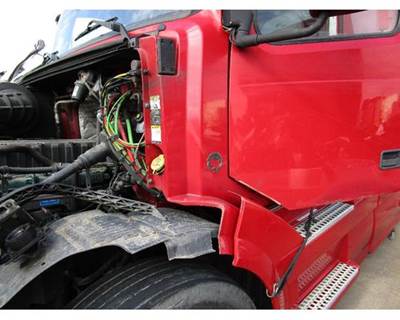 Used 2007 Volvo VNL Left Cab Panel between Hood and Cab