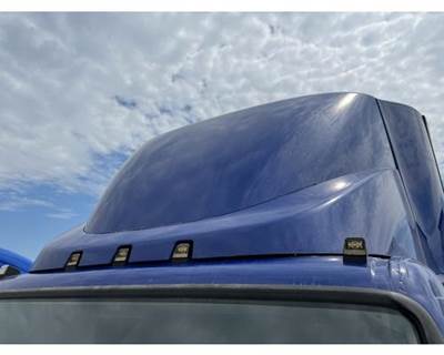 Used 2017 Volvo VNL Day Cab Roof Air Dam with Lights