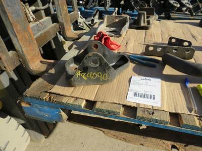 Freightliner Bracket