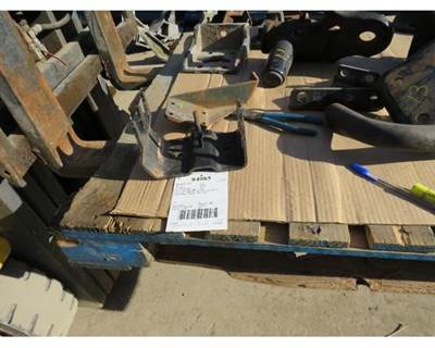Freightliner Bracket