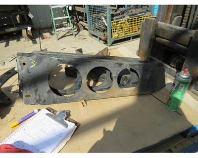Freightliner Bracket