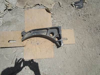 Freightliner CXU613 Bracket for a CXU613