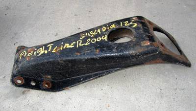 Freightliner Cascadia Bracket