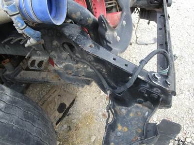 Freightliner Cascadia Right Bracket for a Freightliner CASCADIA 125